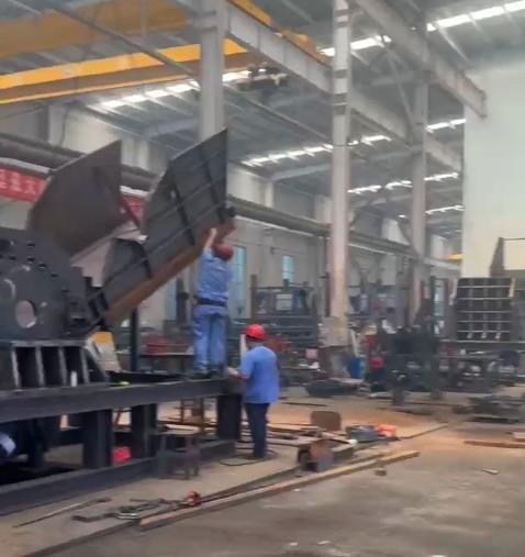 默認的通知：今天不放假 全體趕訂單。