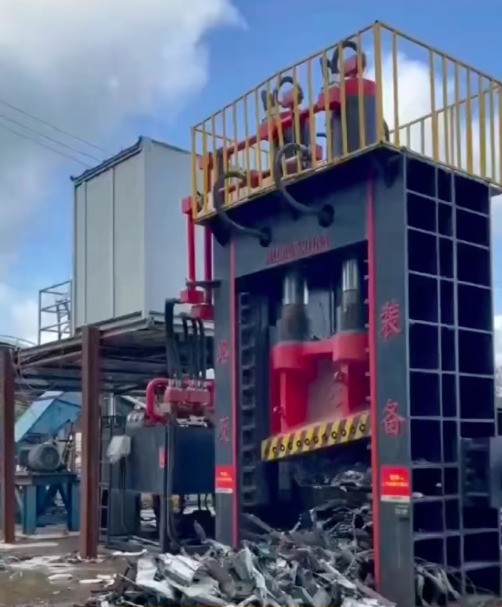 日本龍門剪客戶現(xiàn)場