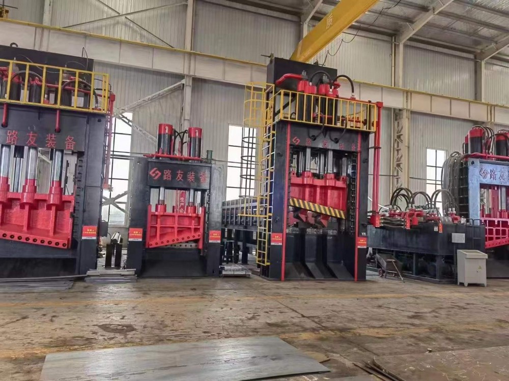 全自動(dòng)液壓龍門剪，管鐵 輕薄料剪切機(jī)